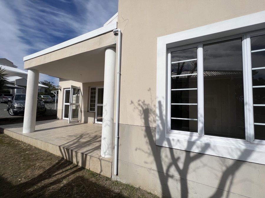 3 Bedroom Property for Sale in Beacon Bay Eastern Cape